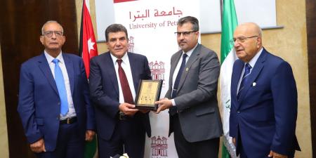 جامعة البترا والشركة الأردنية لإنتاج الأدوية توقعان مذكرة تفاهم لتعزيز البحث والتطوير في الصناعات الدوائية - بوابة فكرة وي