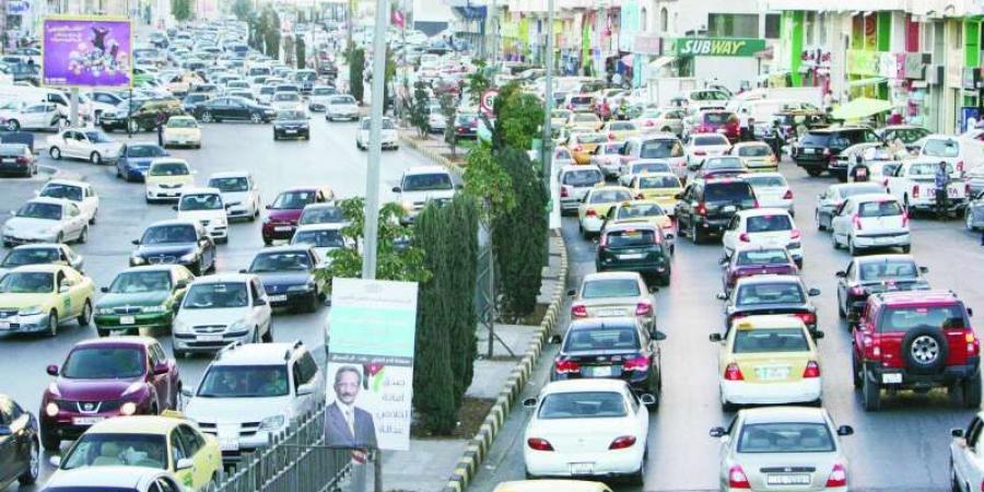 ازدحام مروري خانق تشهده العاصمة عمان مع عودة قرابة نصف مليون طالب وطالبة دوامهم في المدارس الخاصة اليوم - بوابة فكرة وي