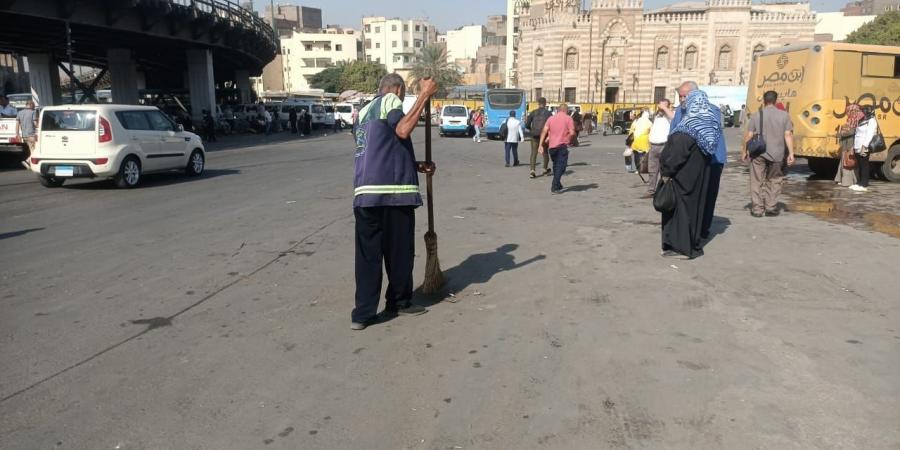 حي الخليفة يقوم بحملة لرفع كفاءة النظافة بميدان السيدة عائشة - بوابة فكرة وي