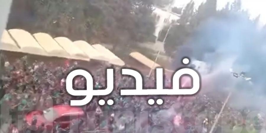 فيديو : بأعداد غفيرة ...جماهير مولودية الجزائر في طريقها إلى ملعب رادس - بوابة فكرة وي