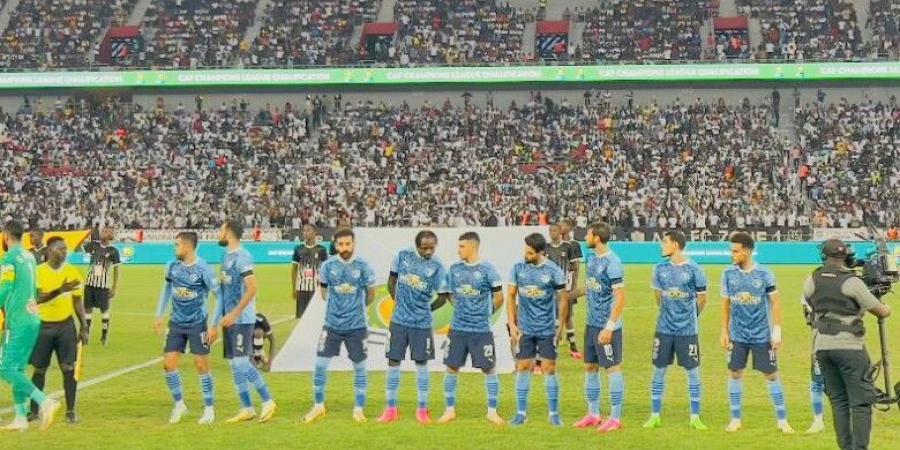 اخبار الرياضة دقيقة حداد على روح إيهاب جلال قبل مباراة بيراميدز والجيش الرواندي