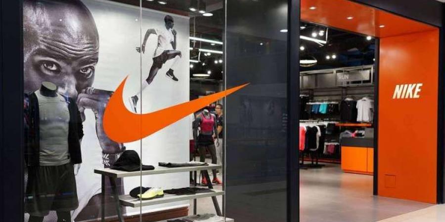 من التقاعد إلى القمة.. هل سيكون إليوت هيل الحل السحرى لـ  Nike في زمن التحديات؟ - بوابة فكرة وي