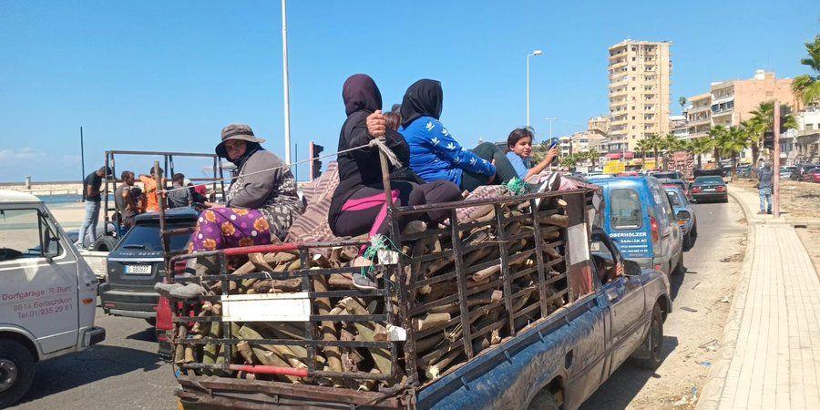 سيناريو غزة يتكرر في لبنان.. نزوح الآلاف من الجنوب وفتح مدارس للإيواء إثر القصف الإسرائيلي - بوابة فكرة وي