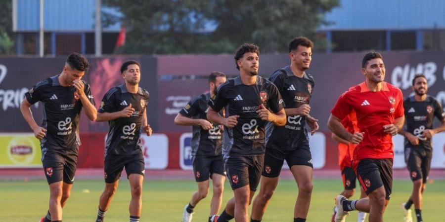 نهائى السوبر الأفريقي.. الزمالك بالزى الأسود والأهلى بـ "الأحمر" - بوابة فكرة وي