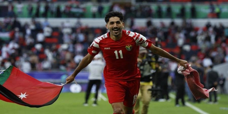 يزن النعيمات مرشح للفوز في جائزة أفضل لاعب في آسيا - بوابة فكرة وي