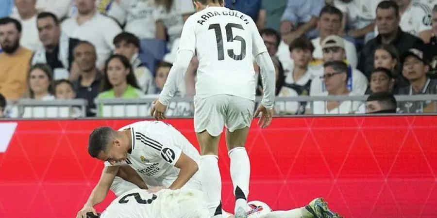 اخبار الرياضة مدرب ريال مدريد يوجه رسالة هامة لـ كارفخال عقب إصابته بالرباط الصليبي - موقع بالجول