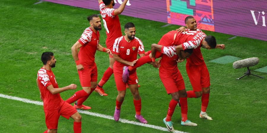 اخبار الرياضة مشاهدة مباراة الأردن ضد عمان بتصفيات كأس العالم 2026 بث مباشر - موقع بالجول